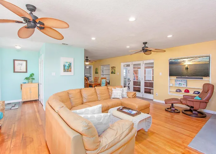 Holiday home Mango Bay Pool House Unit 1 - Monthly *