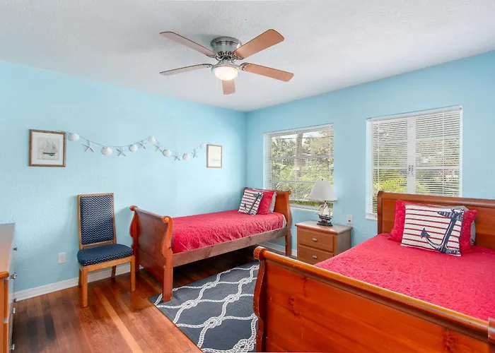 Holiday home Mango Bay Pool House Unit 1 - Monthly