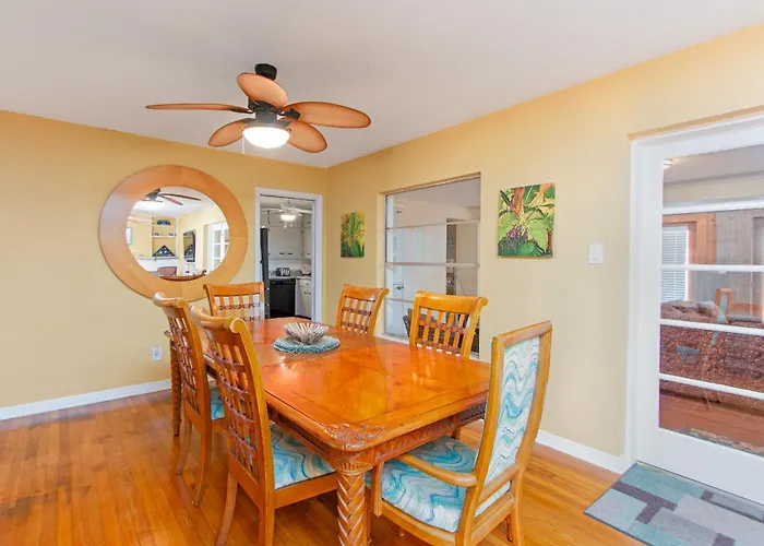 Holiday home Mango Bay Pool House Unit 1 - Monthly